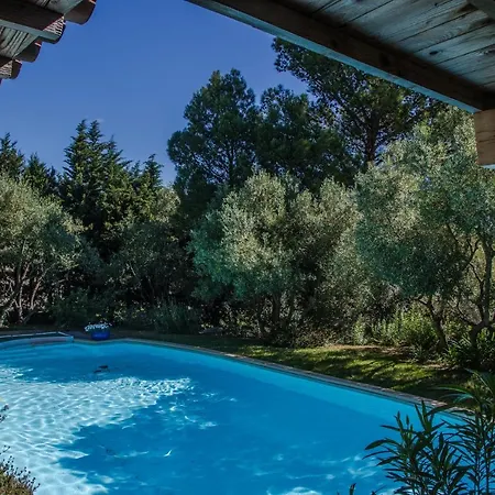 Anduze Bed & Breakfast *